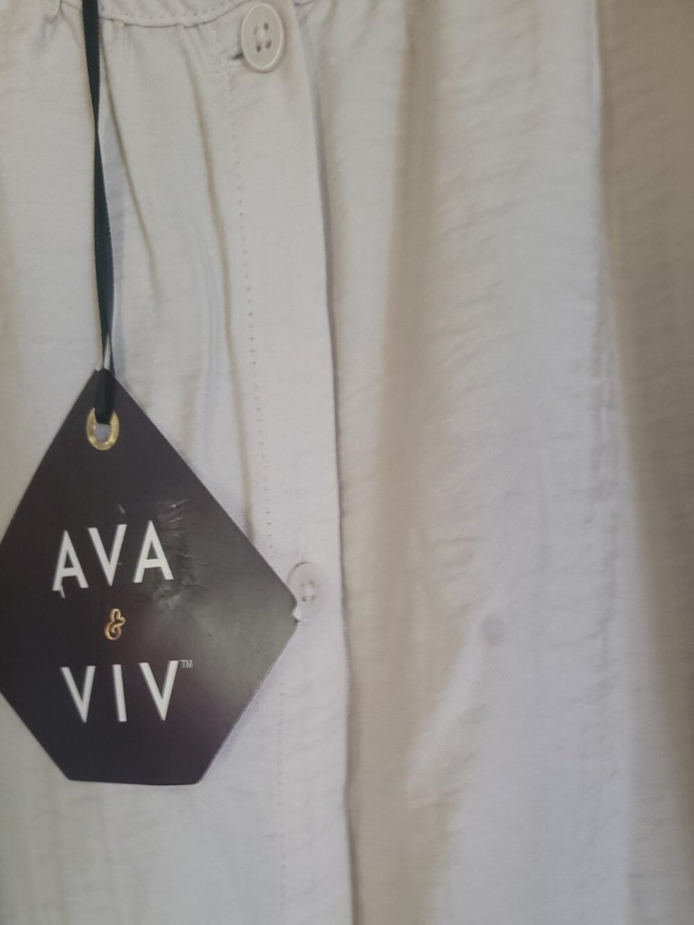 Ava & Viv Cream Textured Button Front Blouse 3X NWT - Picture 3 of 6